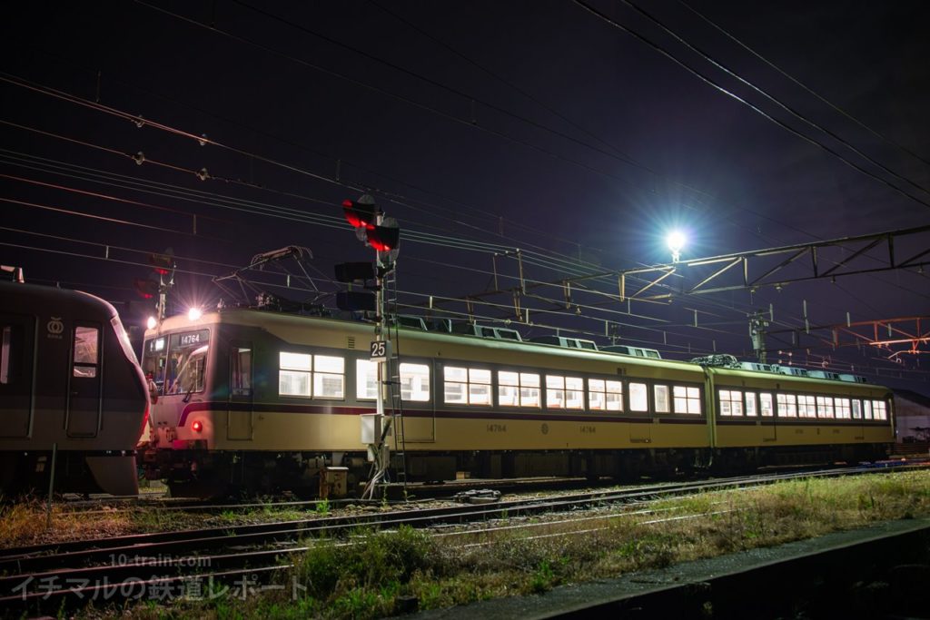 富山地方鉄道線内の牽引は14760形14763Fが担当（撮影地：上市駅）